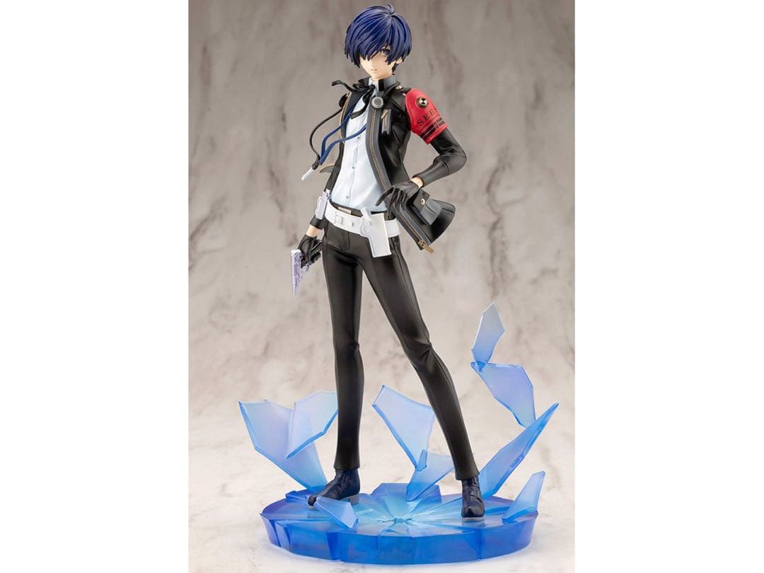 フィギュア　ARTFX J P3R主人公 1/8 PVC製塗装済み完成品