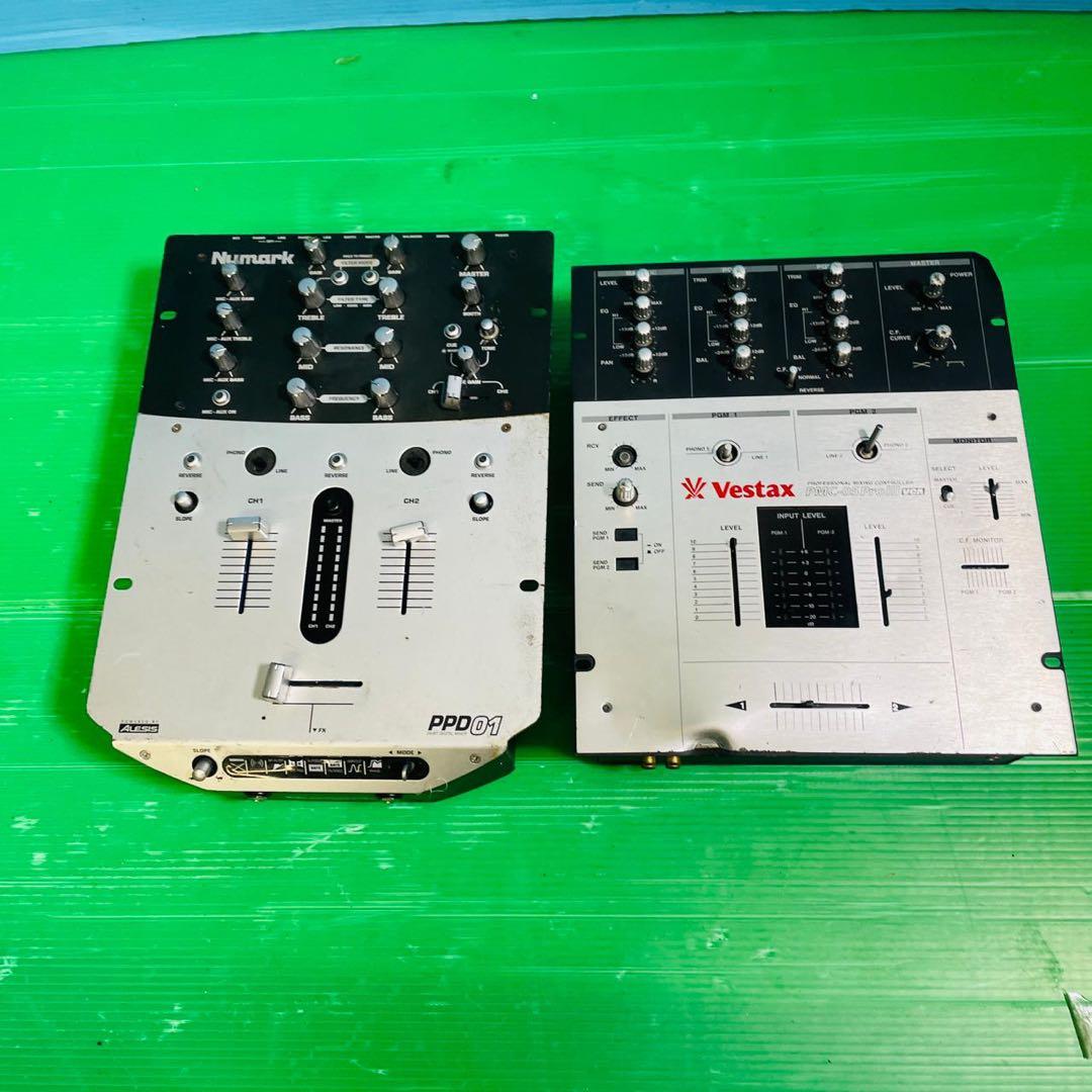 VestaxPMC-05ProIIIvcaDJミキサーとNumark PPD01