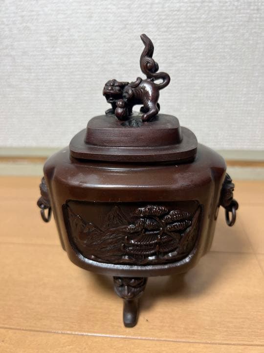 743銅製　獅子香炉