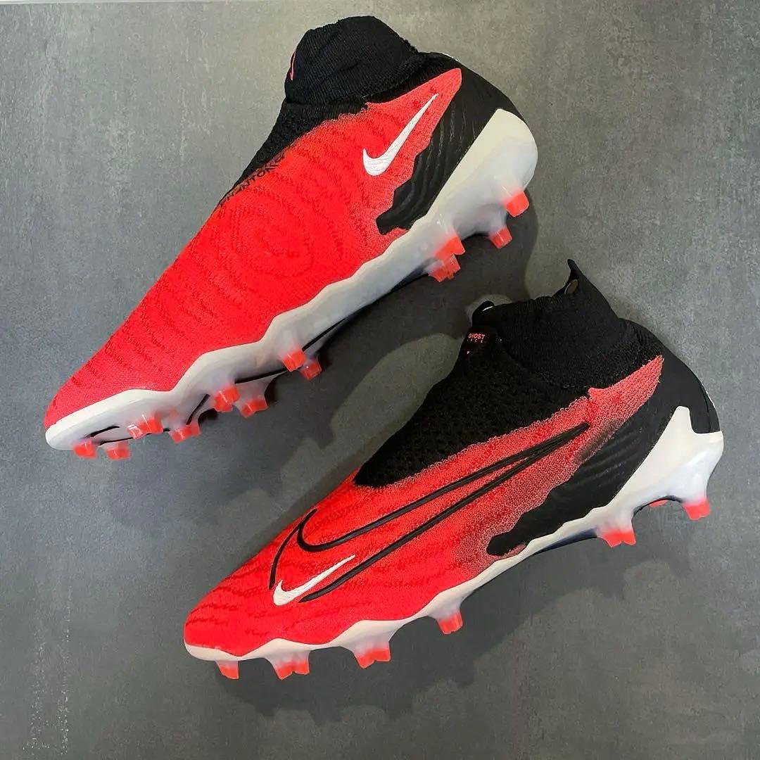【新品】NIKE サッカースパイク　ファントムGX エリート　DF FG