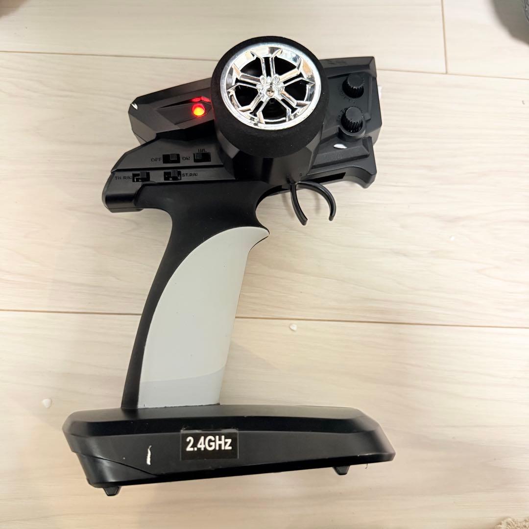 美品　1/8 ランドローバー　ディフェンダー　D110 ラジコン　電動RC