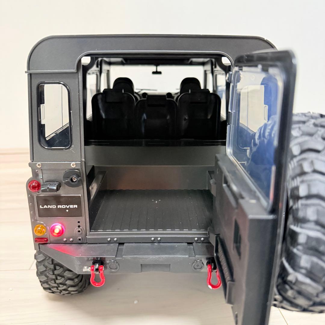 美品　1/8 ランドローバー　ディフェンダー　D110 ラジコン　電動RC