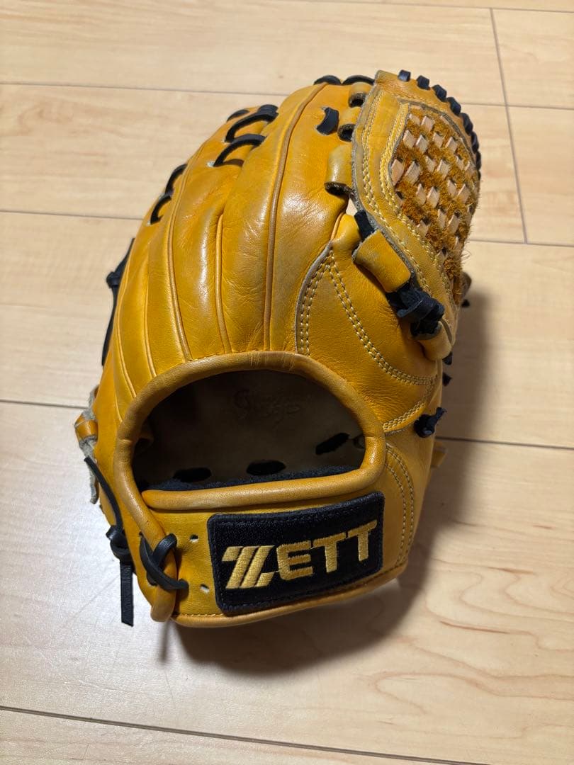ZETT プロステイタス 軟式　内野