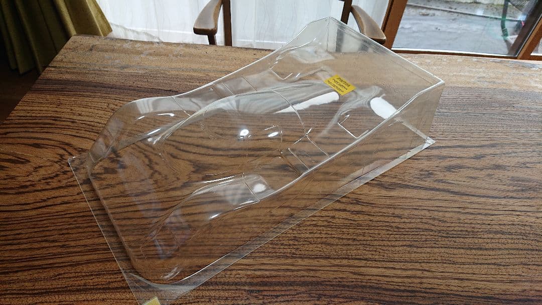 【最終値下げしました】サーパント1/8ラジコンボディーPORSHE962