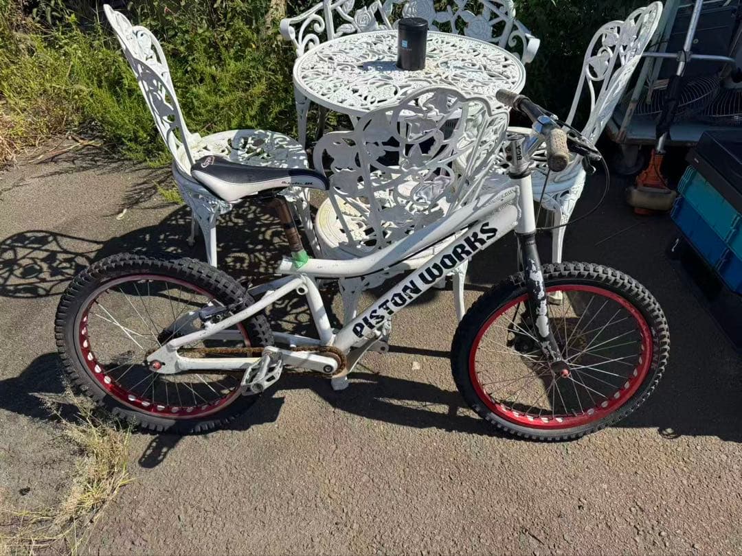 PISTON WORKS トライアル　自転車　20インチ