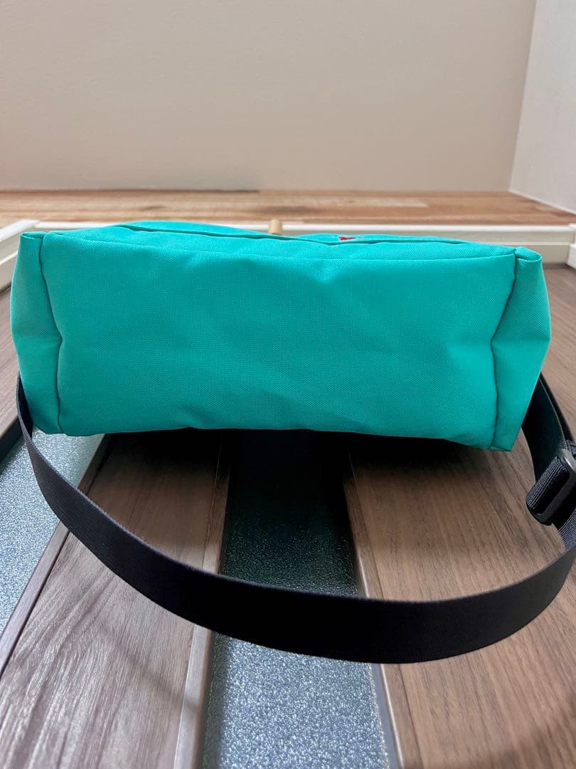 【極美品】BRIEFING ラウンドバッグ ホリデー ミントブルー