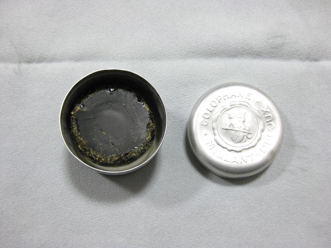希少！ フランス製 ミラン Millant アルミ缶 松脂 オールドロジン