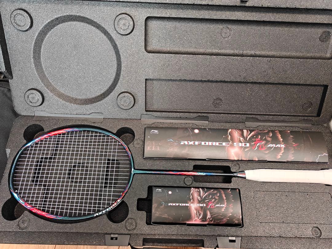 Li-Ning AXFORCE 90 虎 MAX ケース
