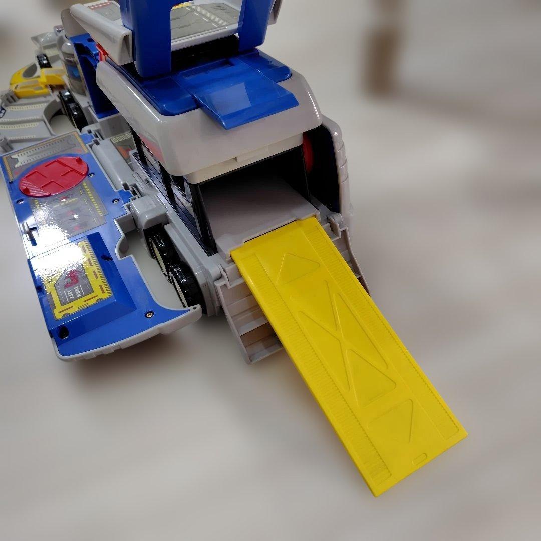 貴重　新品電池交換済み　トミカ マグナムパトレーラー ハイパーブルーポリス