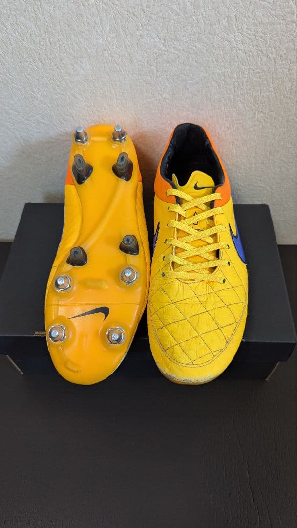 NIKE サッカースパイク ティエンポ レジェンド SG ナイキ　シューズ