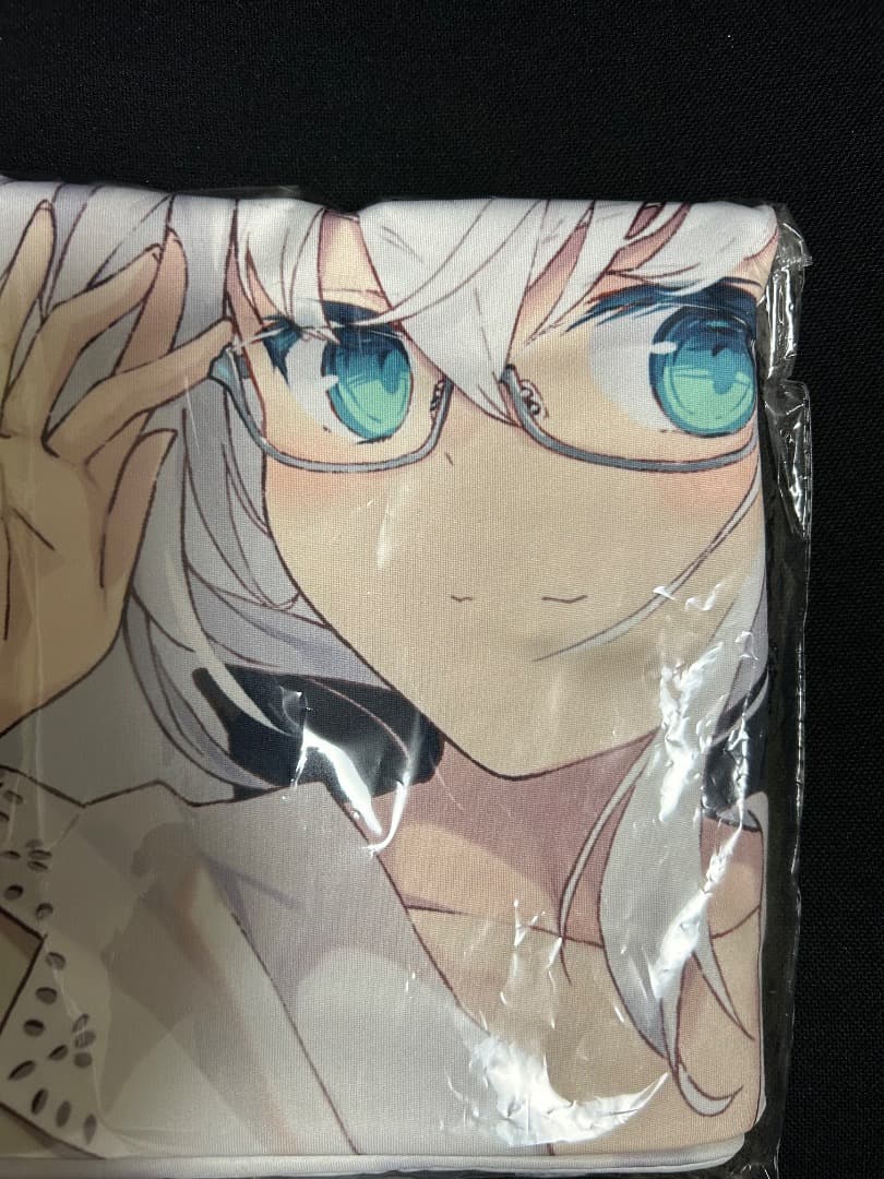 【未開封】ホロライブ　白上フブキ　執事眼鏡コラボ　抱き枕カバー