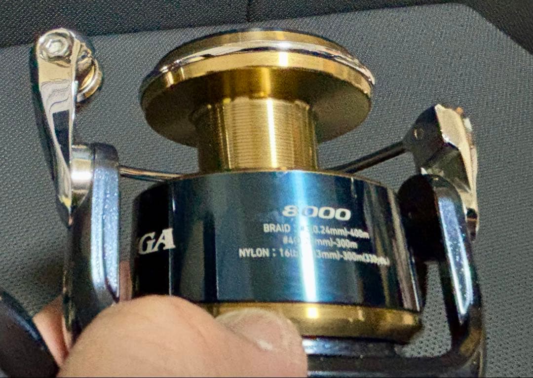 ダイワ 20ソルティガ8000-P OH後未使用 SLPノブ スプール2個 箱付