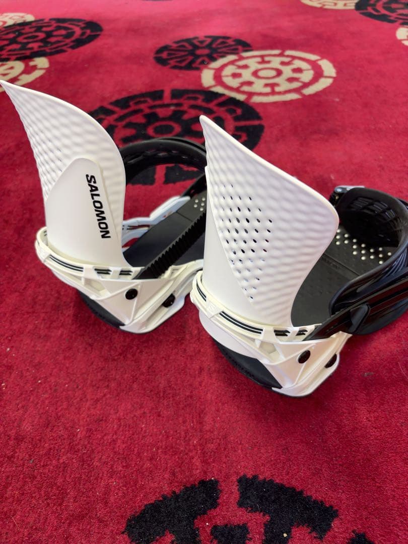 SALOMON スノーボードビンディング ホワイト　Mサイズ