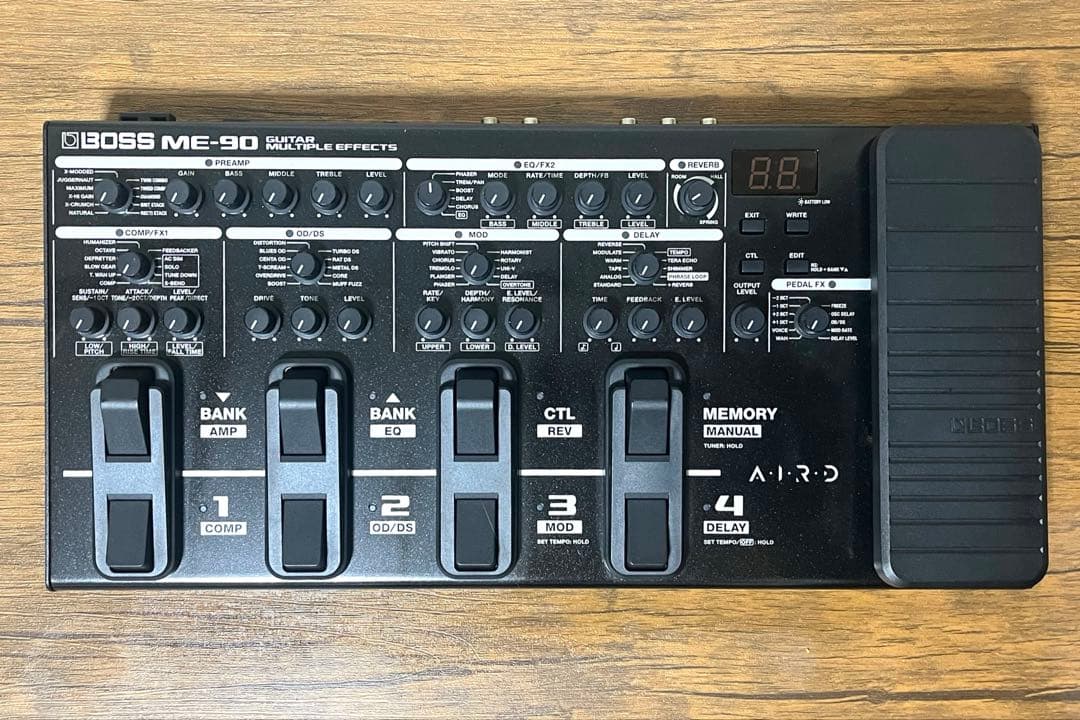 BOSS ME-90 ギターマルチエフェクター　箱無し