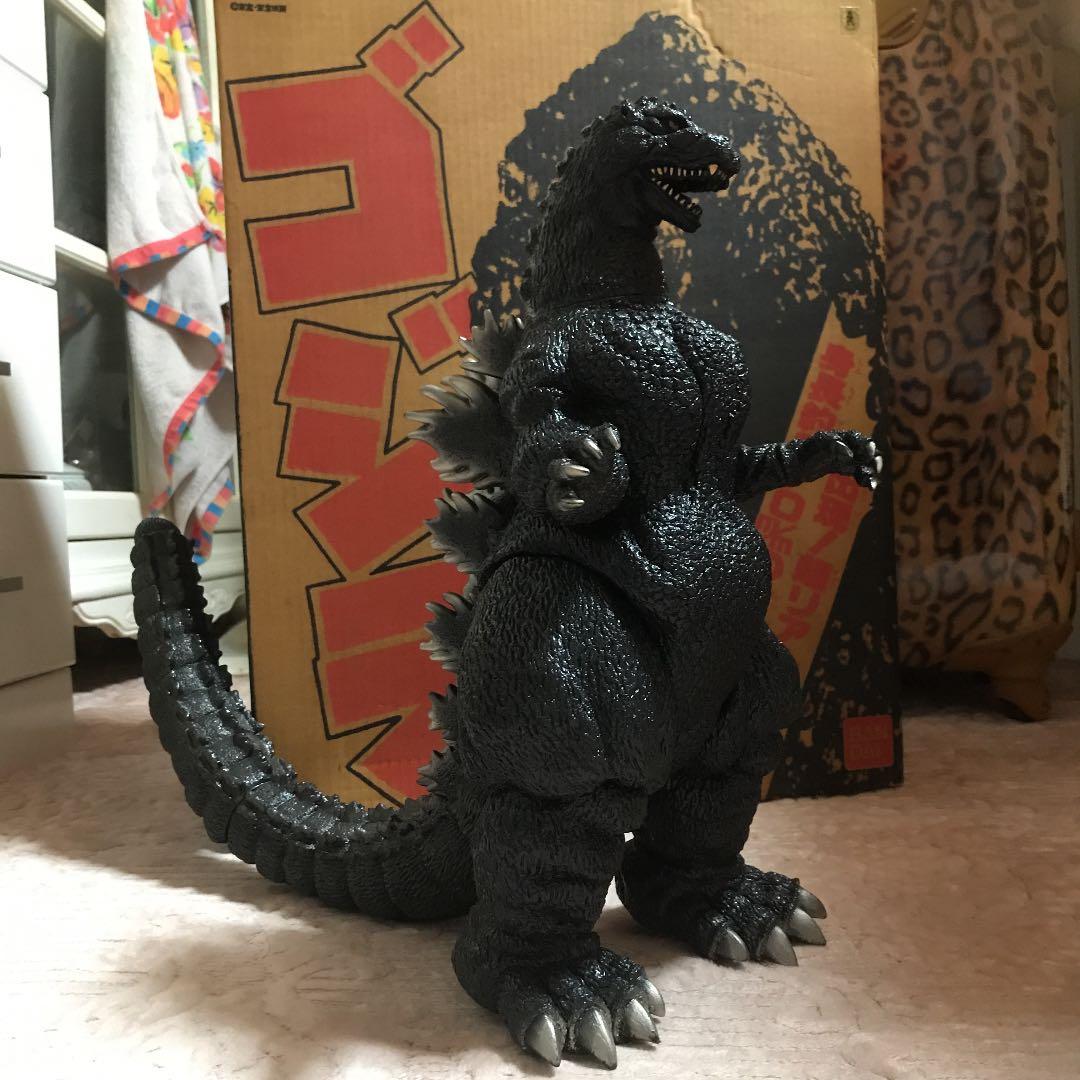 ゴジラ　バンダイ　フィギア　キングギドラ　バージョン