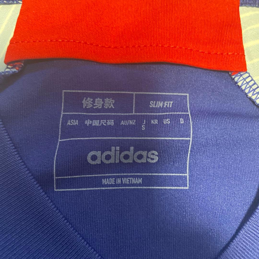 日本代表サッカーユニフォーム　堂安