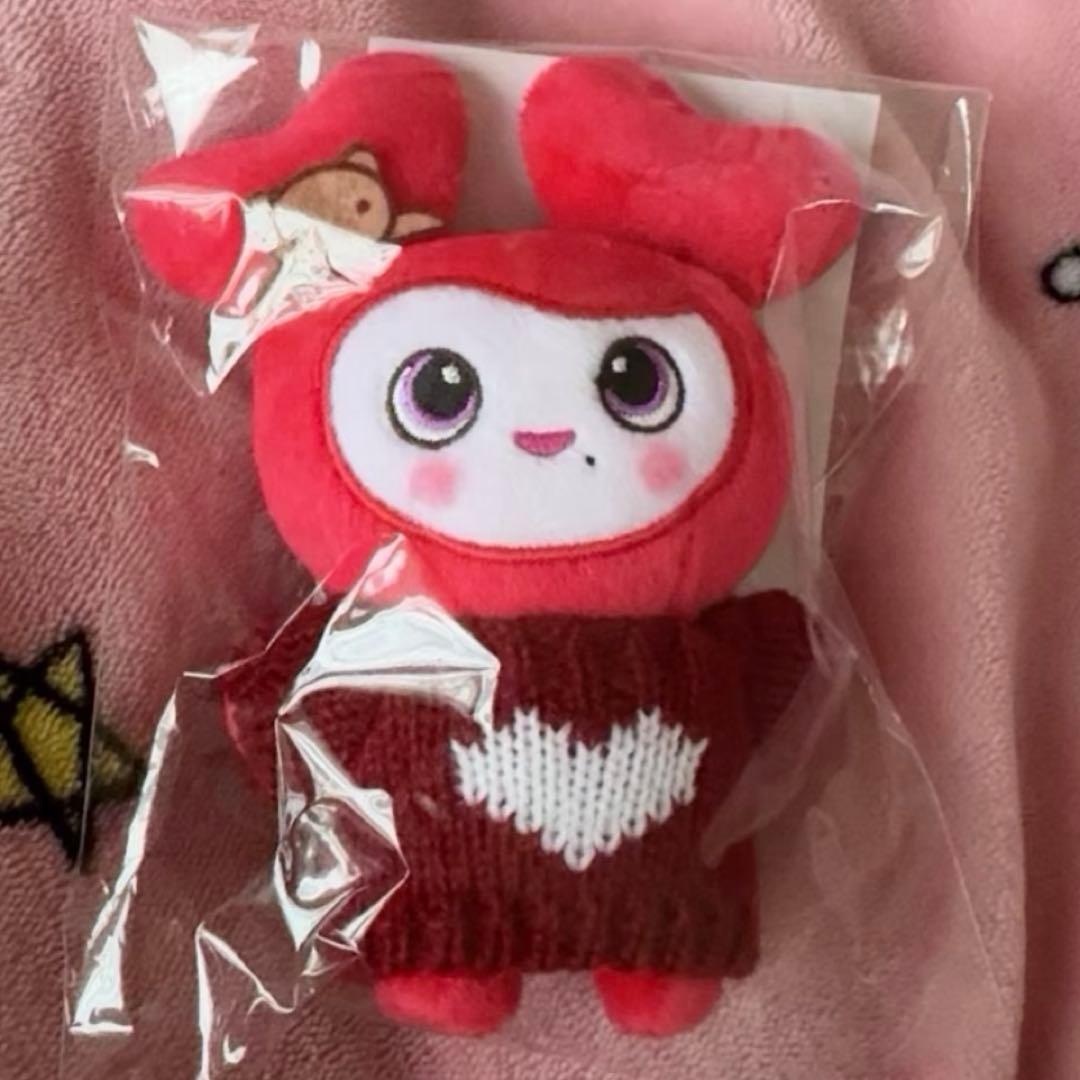 新品TWICE LOVELYSバッグチャームチェヨンCHAENGVELY