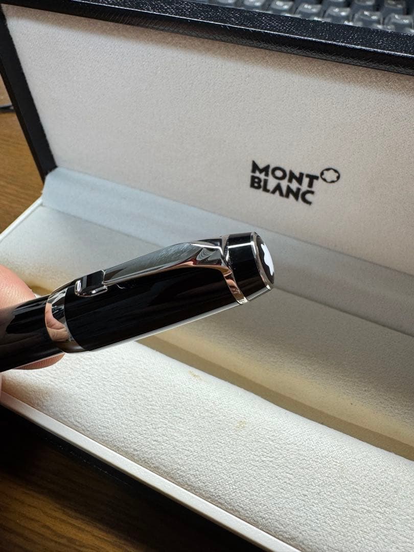 MONTBLANCモンブラン 万年筆 ボエム M ノワール　オニキス