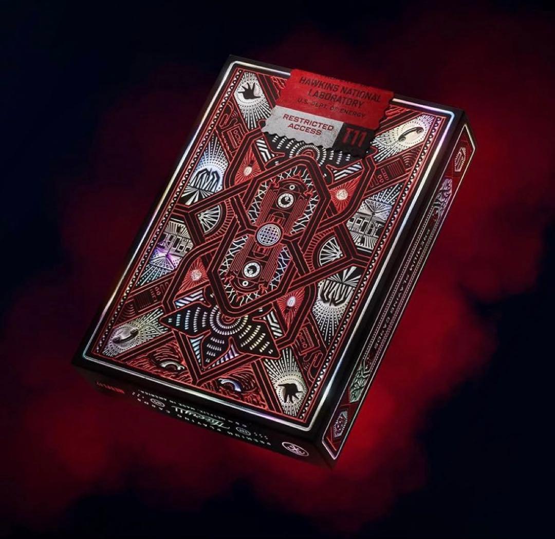 Stranger Things Playing Cards トランプ　デック