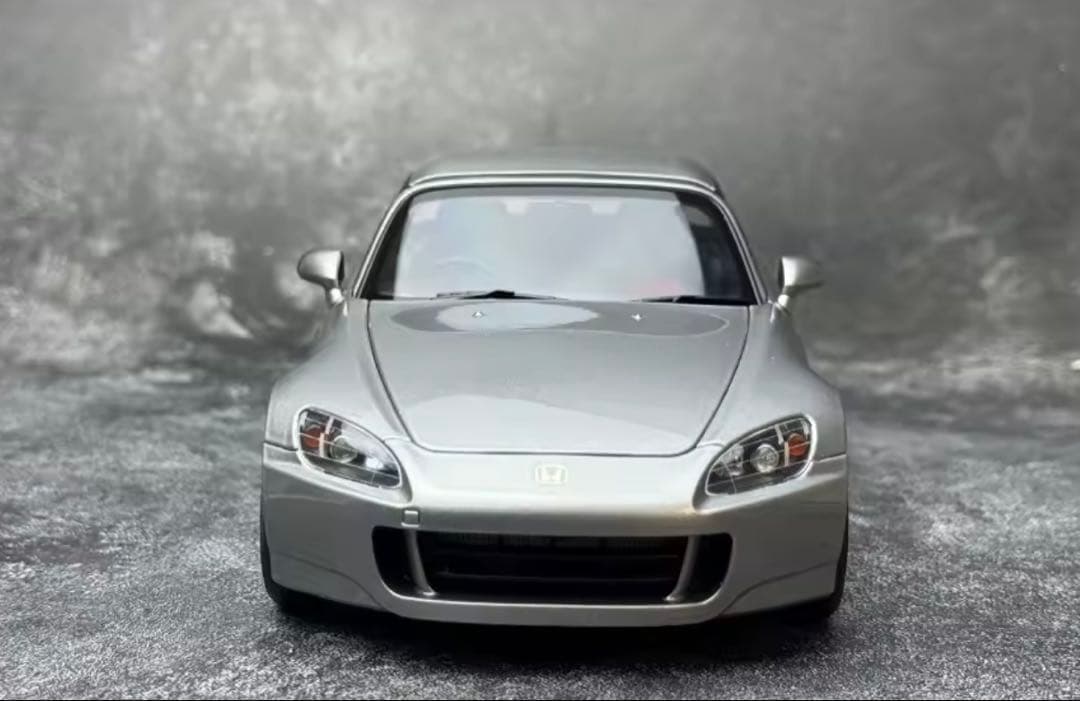 ホンダ S2000 1/18 スケールモデル