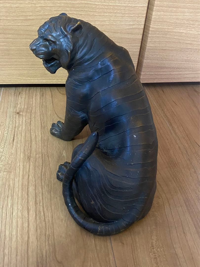虎置物干支銅器製トラ在名 骨董品