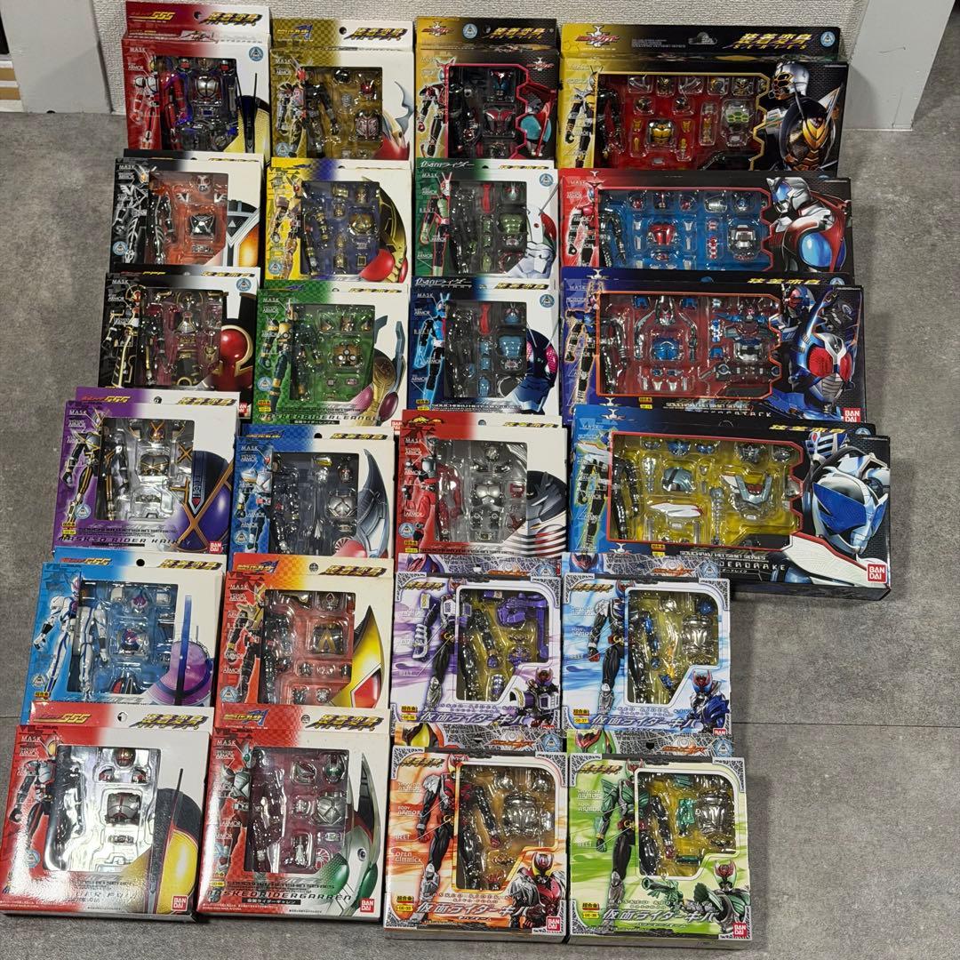 超合金 装着変身 仮面ライダーカブト ブレイド 龍騎 555 キバ 他 24点