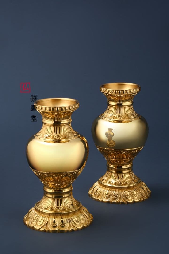 【修縁堂】密教法具古美術品 真言宗 法器 筋雕り型蓮華花瓶一対