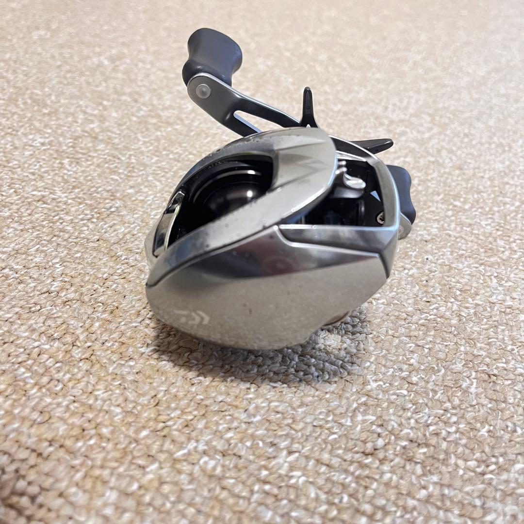 DAIWA ジリオン SV TW 8.5L（左巻き）