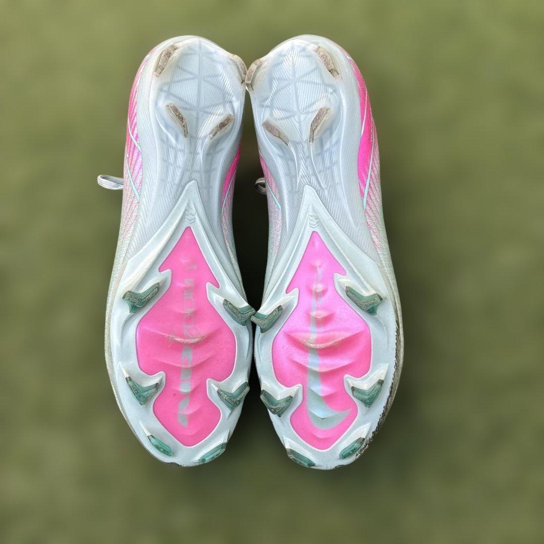 Nike サッカーシューズ グレー/ピンク ハイカット