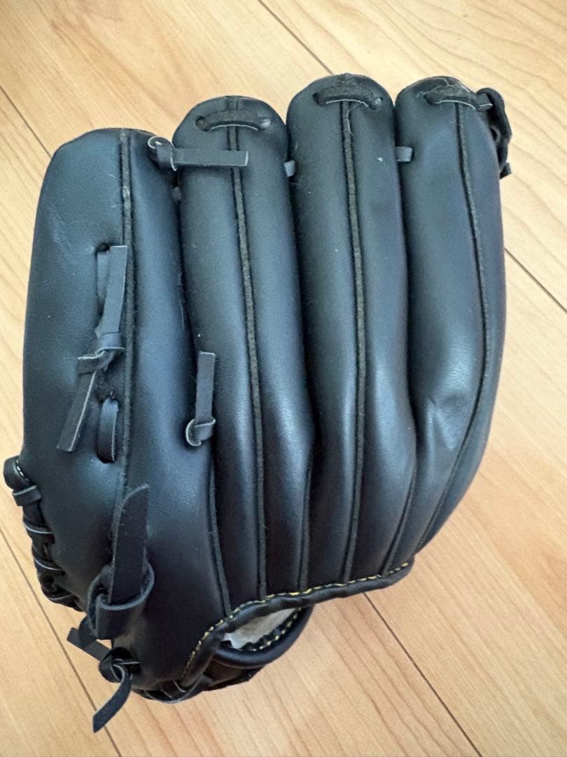 黒PUレザー軟式グローブ子供用とミズノキャッチャーミット本革製大人用ほぼ未使用品