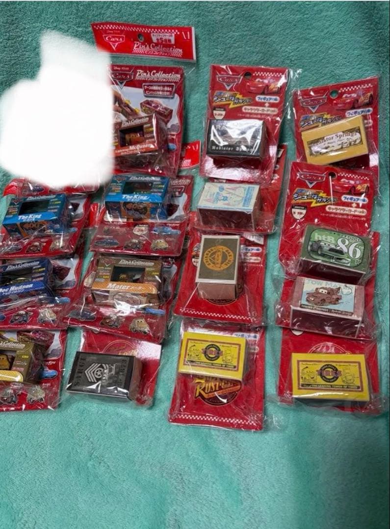激レア カーズ Cars Pin's Collection セット