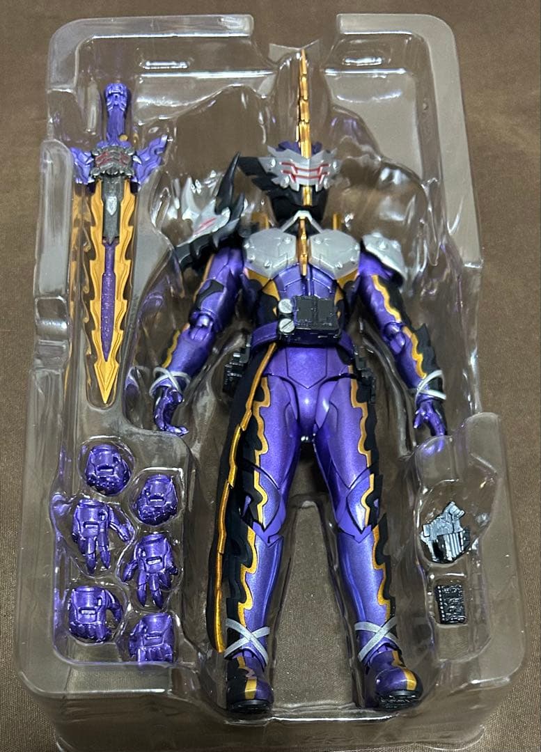 【３月6日まで】フィギュアーツ仮面ライダーセイバーシリーズセット
