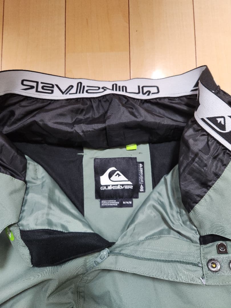 Quiksilver オリーブグリーンスノーパンツ M