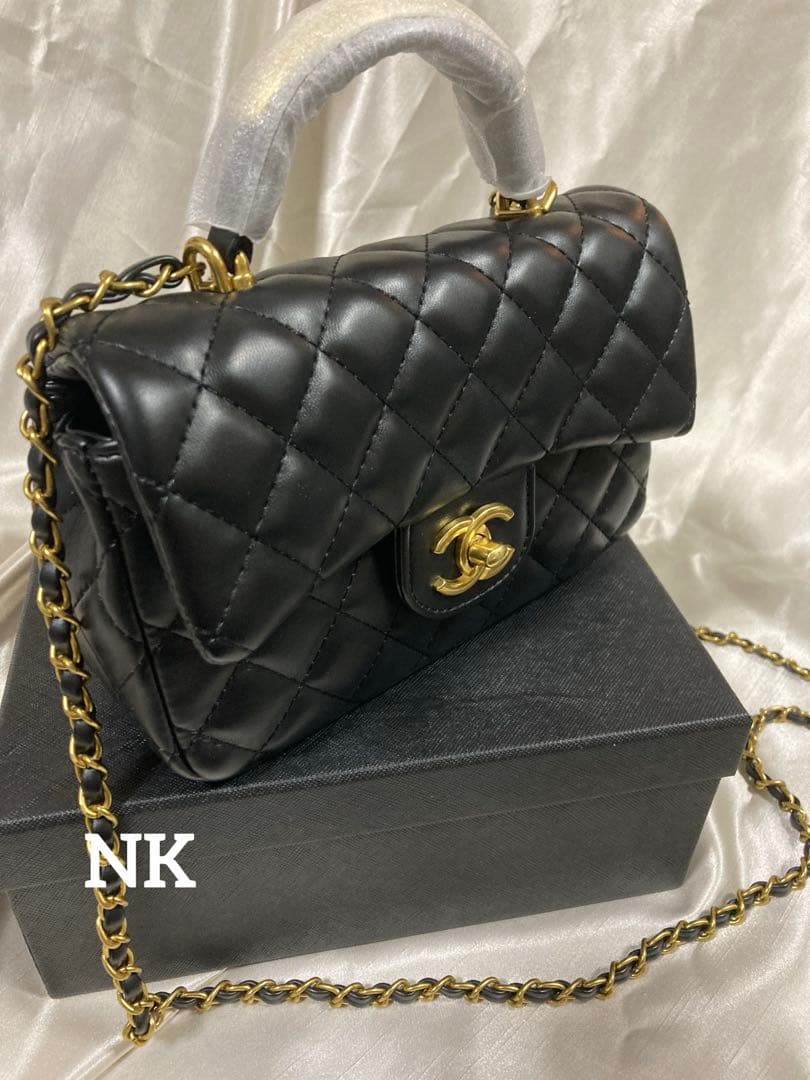 ゴールドプレート　シャネル　ノベルティ　ショルダーバッグ　斜め掛け　VIP