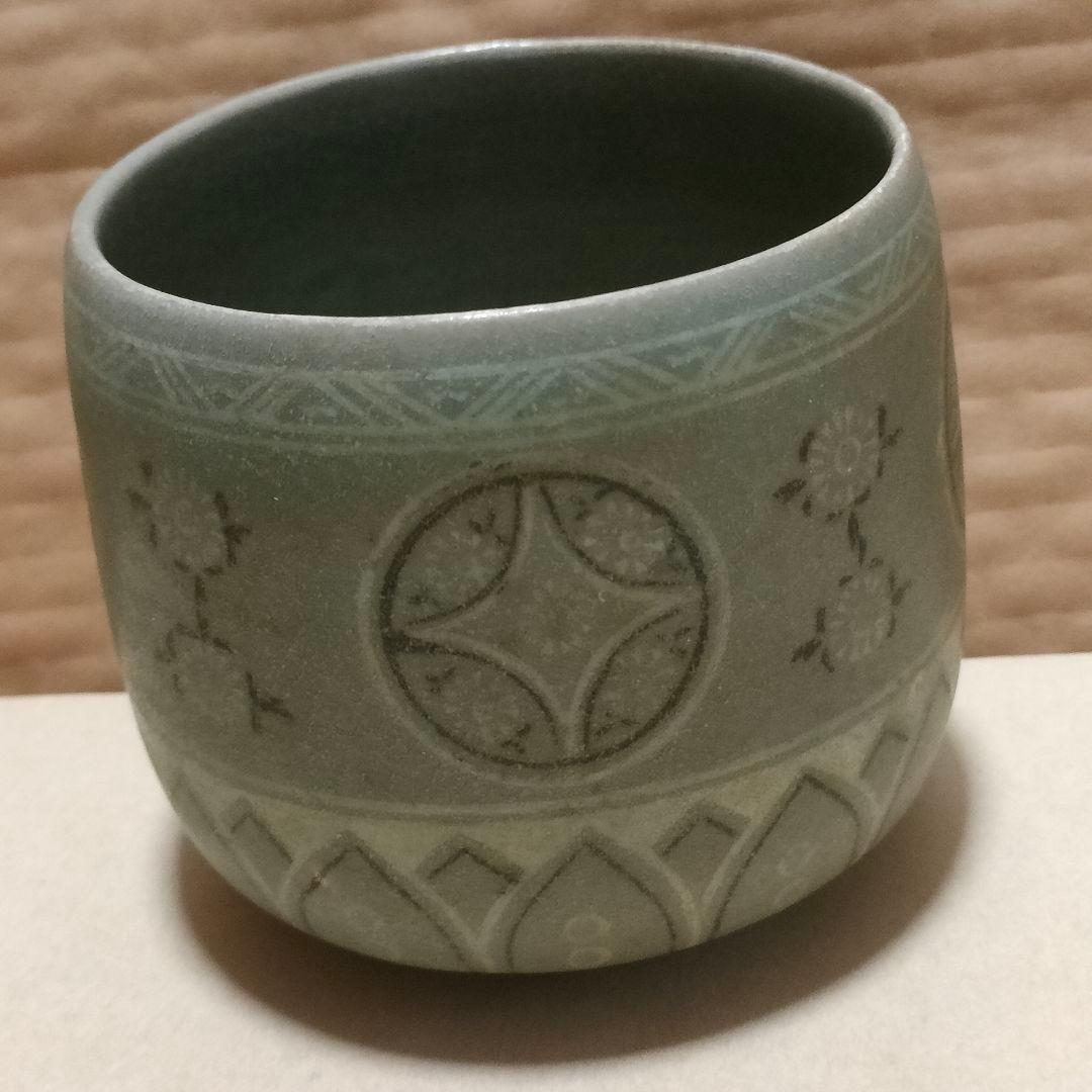 高麗青磁　湯呑　白黒象嵌　李朝　朝鮮美術　時代物骨董アンティーク