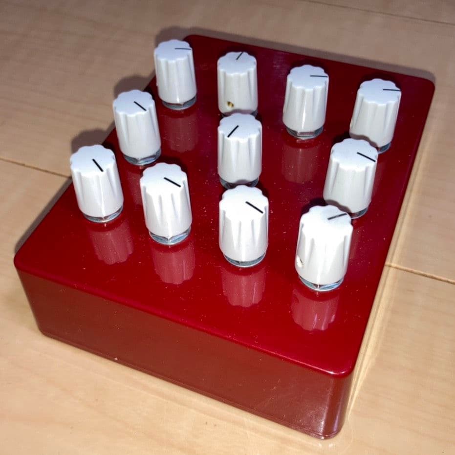 HROPAN MK3 ハーシュ英国のハンドメイドノイズマシン（特注カラーRed）