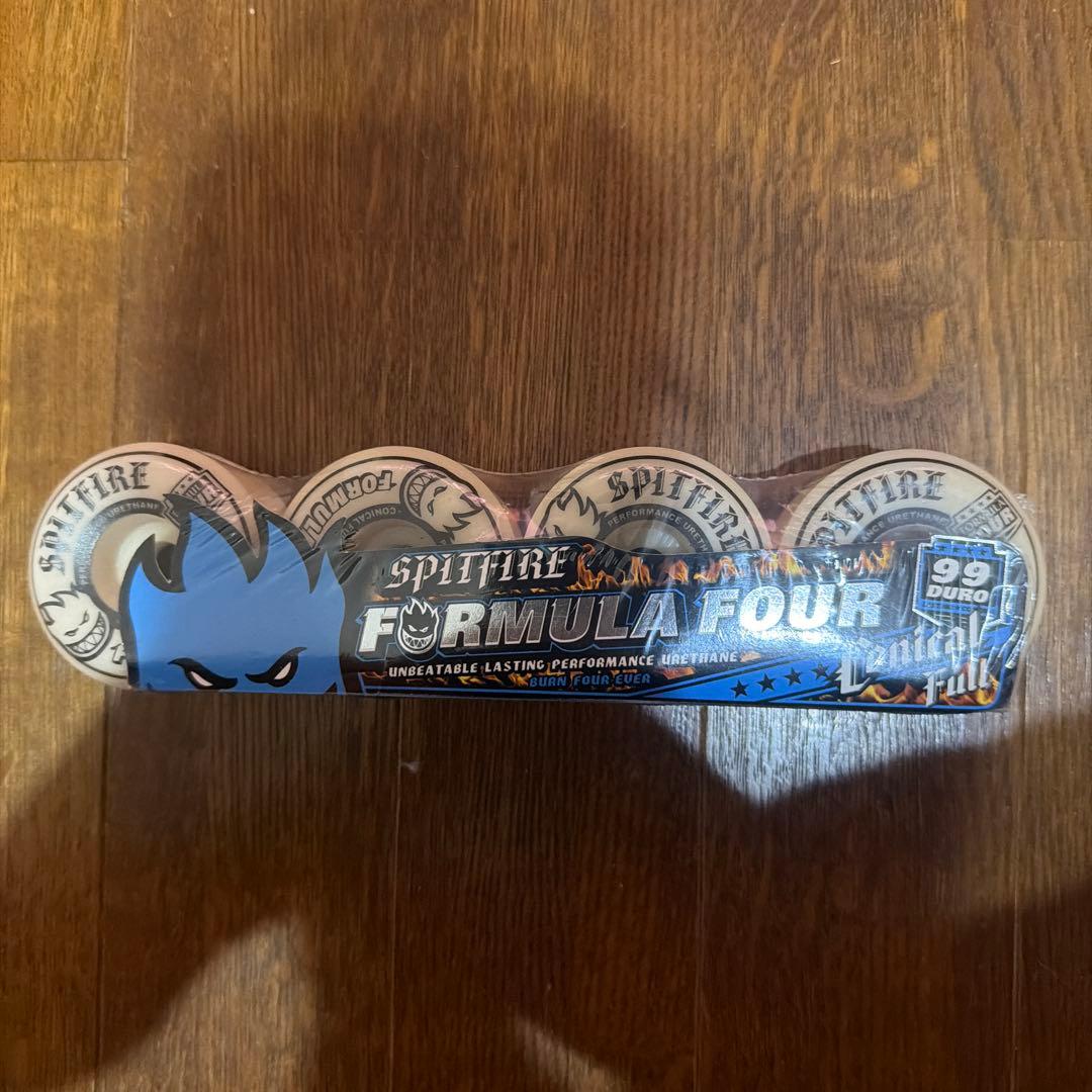 スケートボード SPITFIRE FORMULA FOUR 56mm 99duro glow