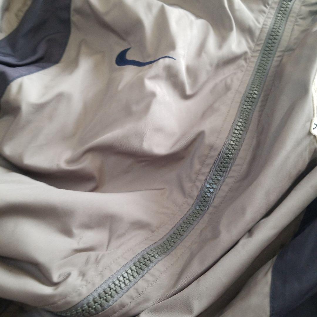 Nike ウィンドブレーカー グレー/ネイビー
