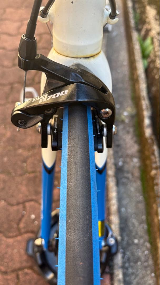 [引き取りなら一万円引き]Cannondale ロードバイク CAAD8