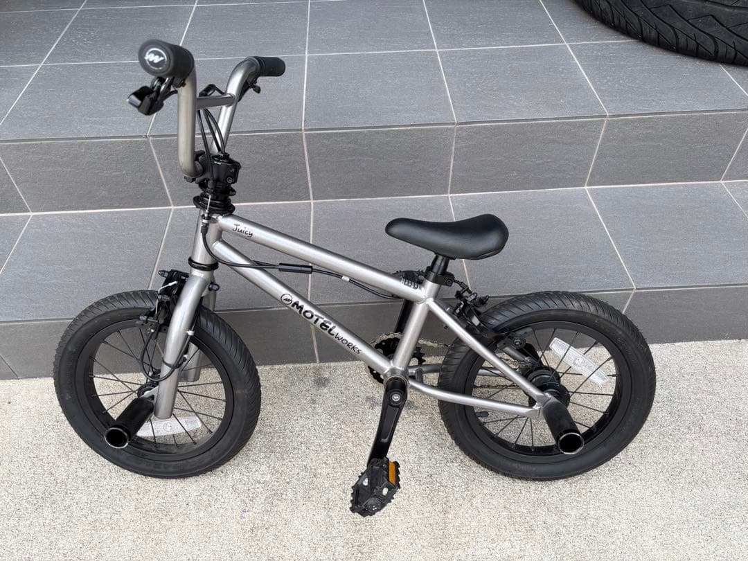 【送料込】BMX 14インチ