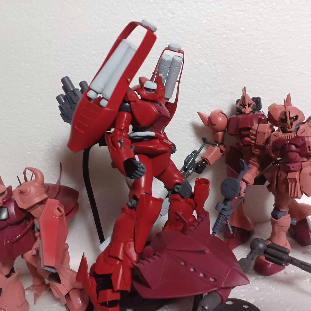 ジークアクス最終回に登場したHG1/144シャア専用6体再現セット