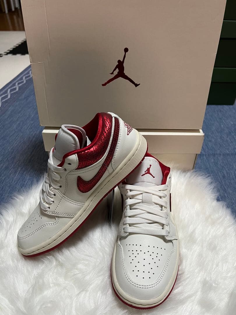 WMNS AIR JORDAN 1 LOW SEエアジョーダン1　23㎝