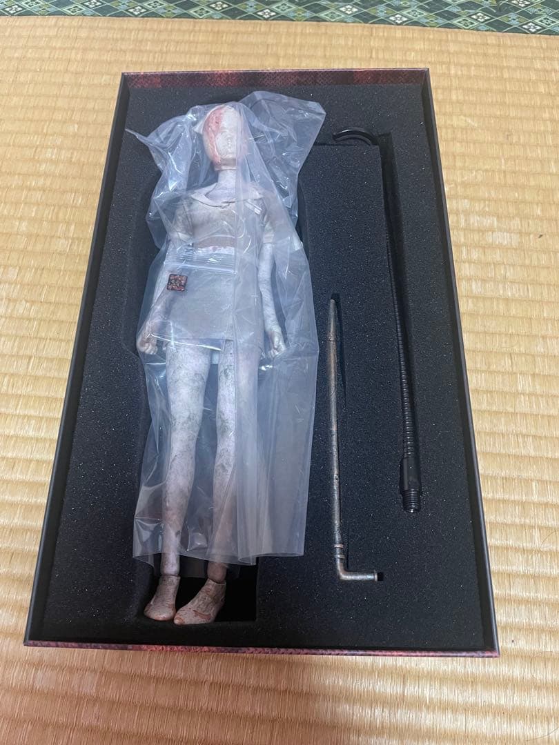 アイコニックスタジオSilent Hill 2 バブルヘッドナース フィギュア