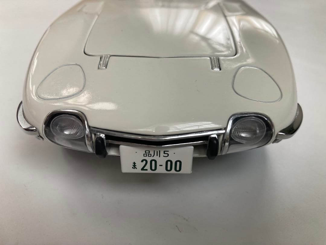 AUTOart 映画 「007は二度死ぬ」ボンドカー 1/18トヨタ2000GT