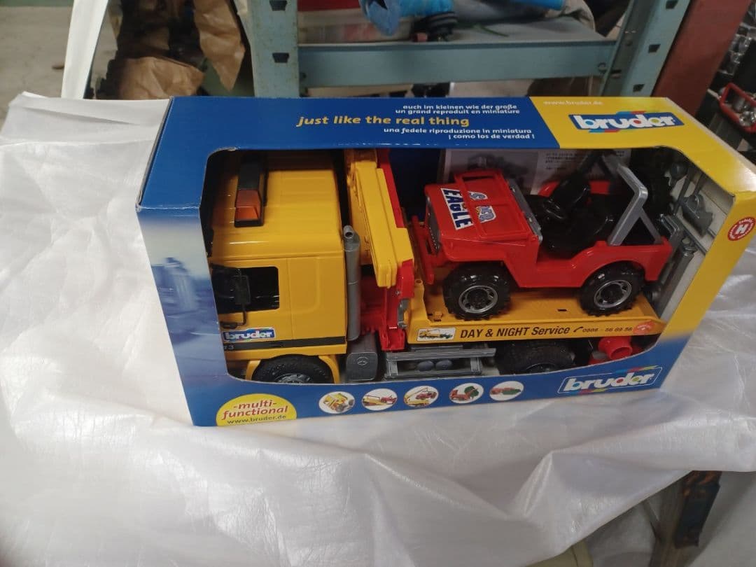 ブルーダー メルセデス・ベンツ アクトロス トイカー キャリアカー 積載車