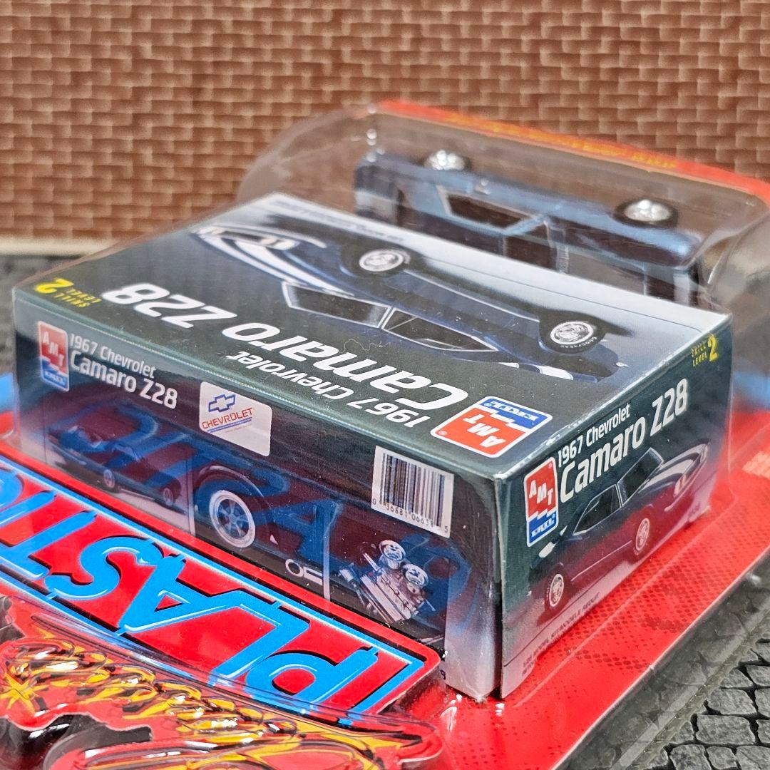 ジョニーライトニング　シボレー　カマロ　Z28　プラスチックモデル風　1/64