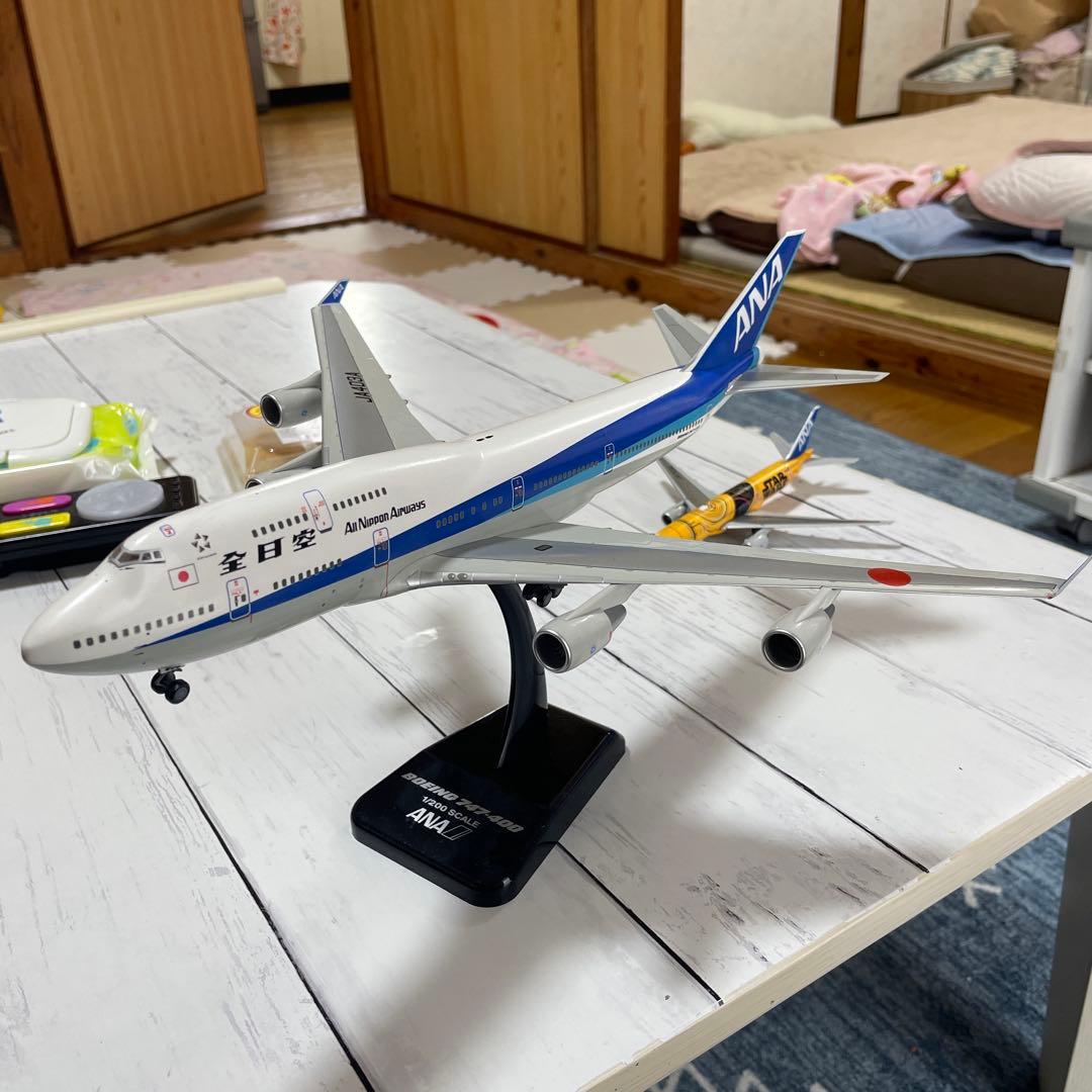 ANA ボーイング747 モデル 1/200