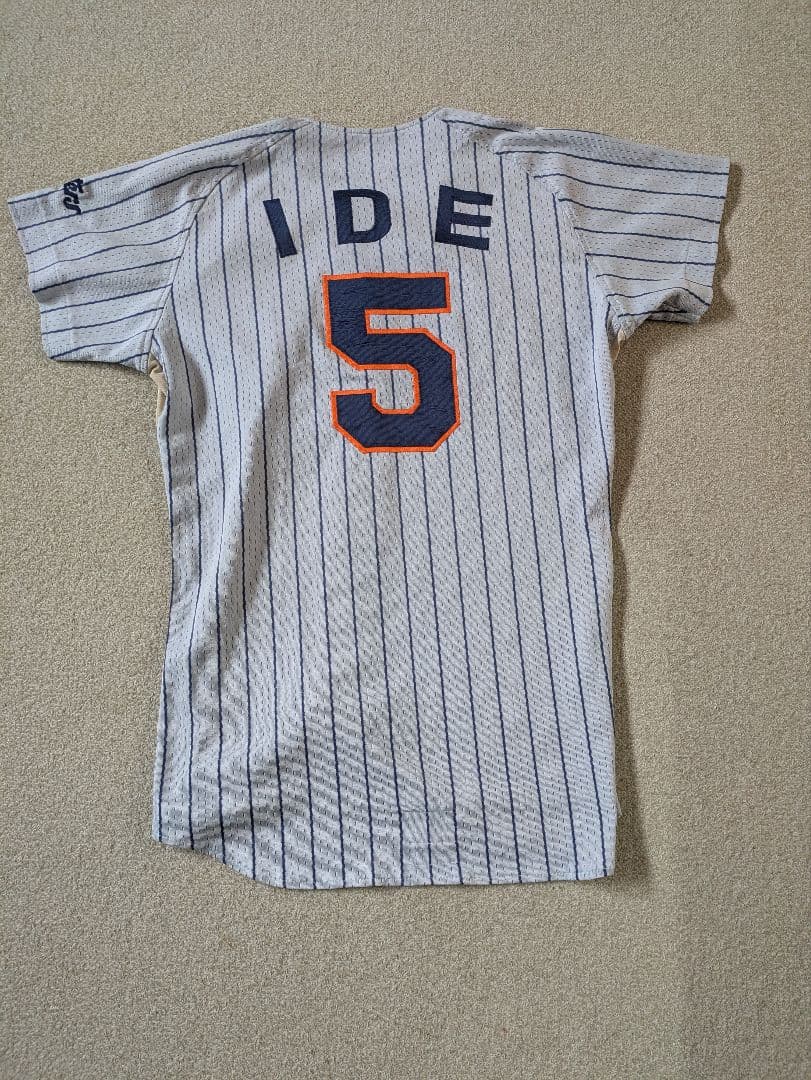 日本ハムファイターズ 井出竜也選手実使用ユニフォーム上下セット