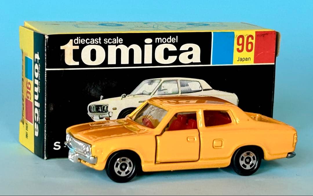 トミカ黒箱 96 ダットサン ピックアップ
