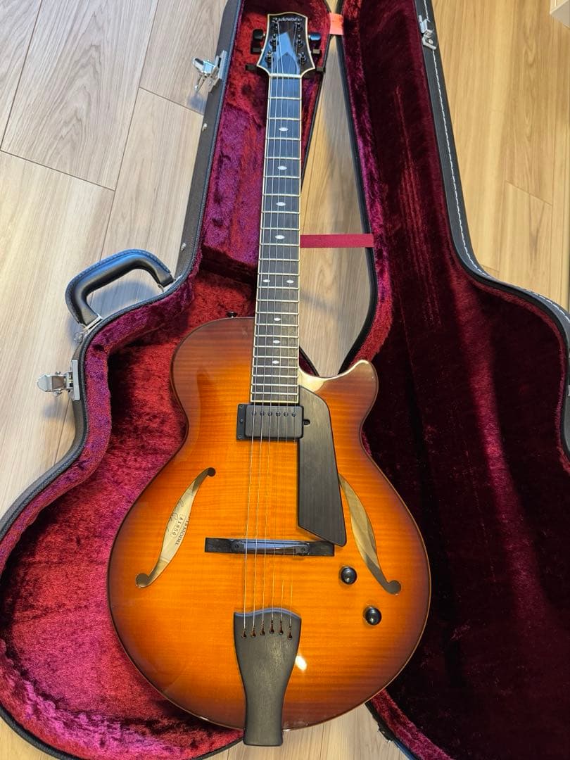2020年製 Sadowsky SS-15 Sienna Burst